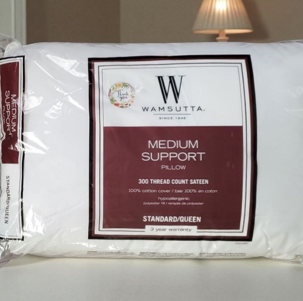 Brand New Wamsutta Medium Support 1 Pillow - White. Standard/Queen.